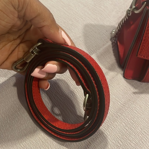 Mini red Givenchy GV3 bag with chain handle - Picture 4 of 9